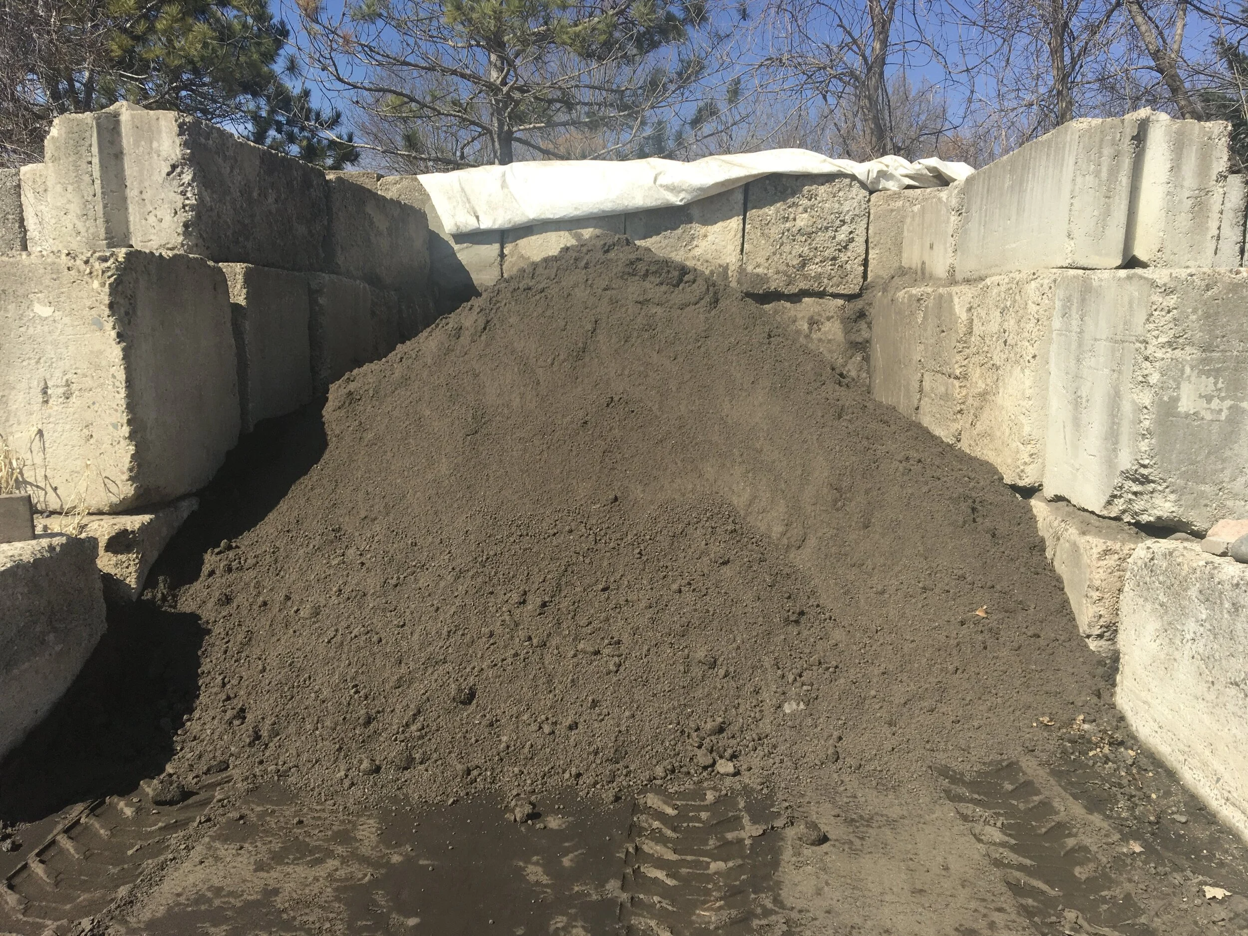 ヨガ seed and soil Pennington 35 lb. 4,375 sq. ft. Lawn Booster Sun and Shade